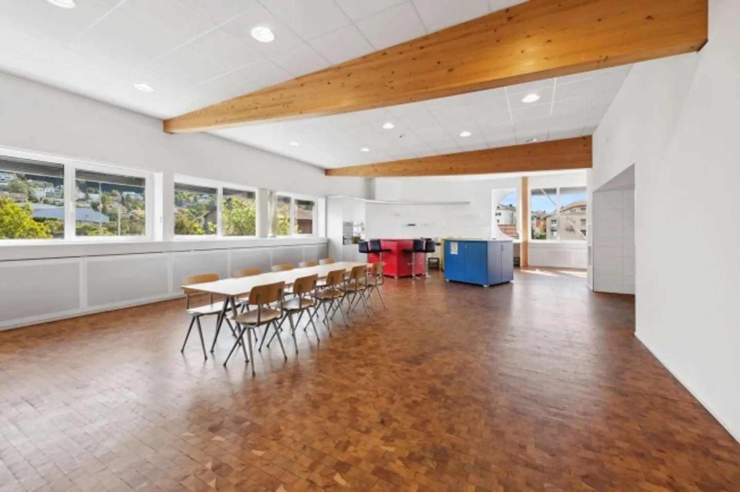 «Helle Büroräumlichkeiten zu vermieten» - Foto 7 von 10