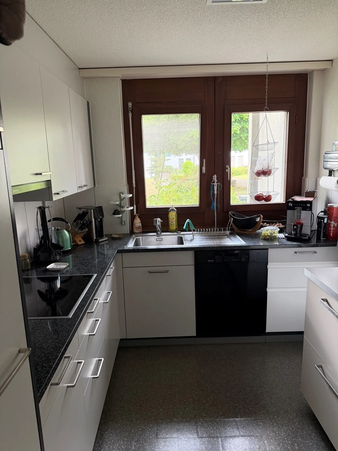Appartamento familiare di 5,5 stanze con terrazza giardino a Zuchwil - Foto 4 di 12