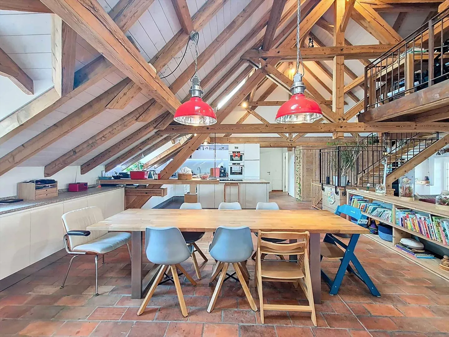 Triplex with 5.5 rooms in the attic near Romont - Photo 2 of 13