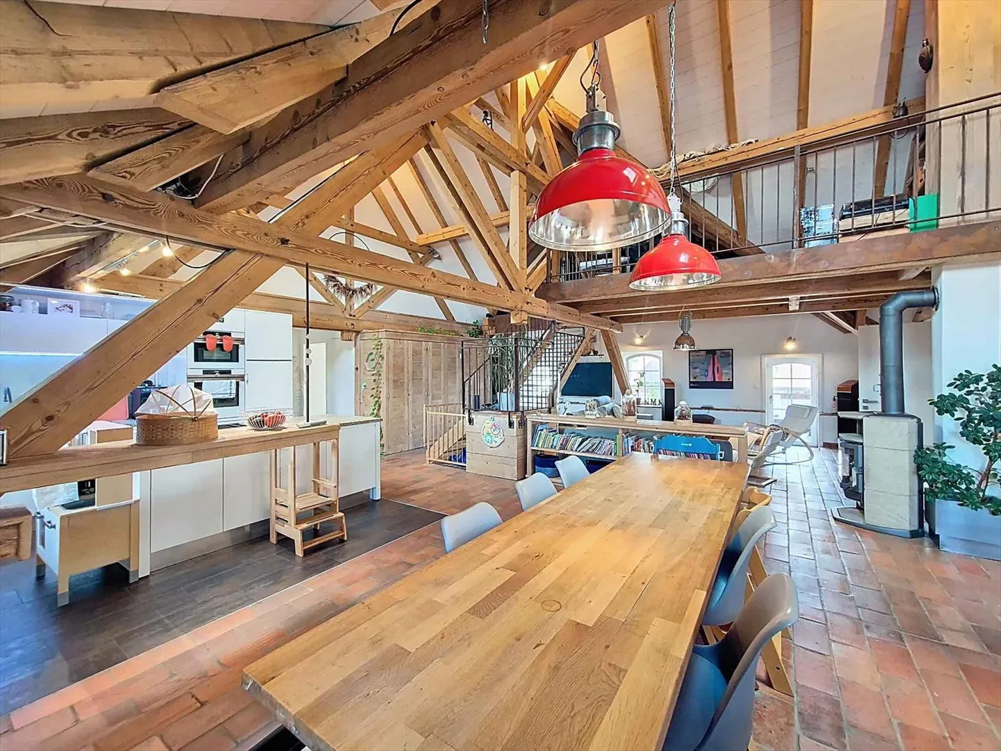 Triplex with 5.5 rooms in the attic near Romont - Photo 3 of 13