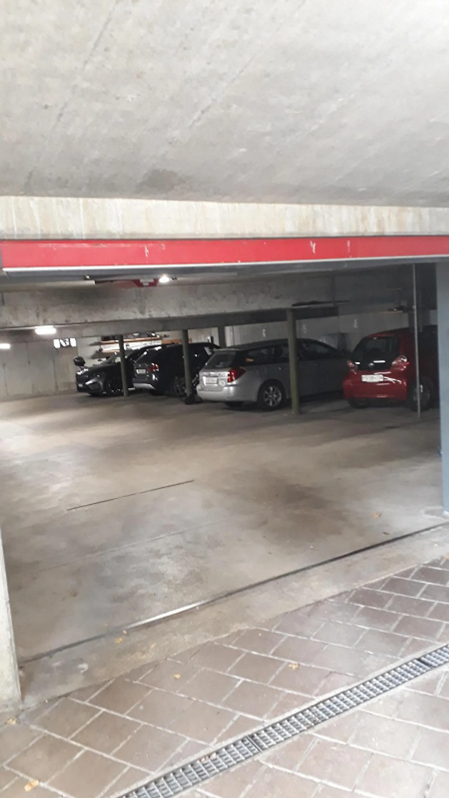 Posto auto sotterraneo in affitto - Foto 2 di 3