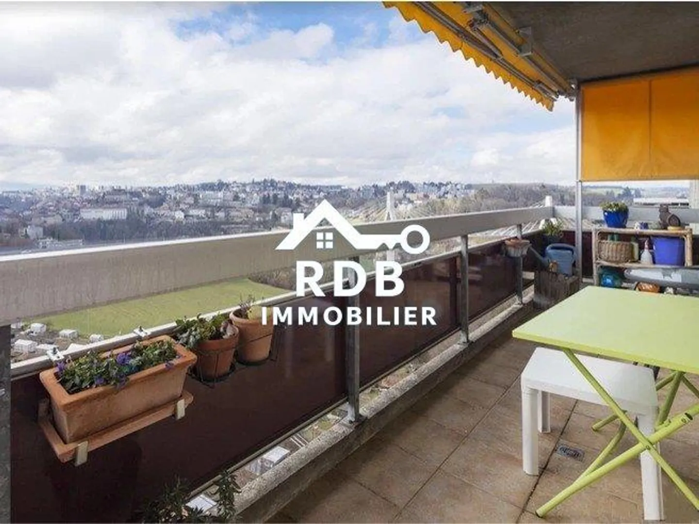 Magnificent 5.5-room apartment, centrally located, 145m2 on the 9th and last floor. - Photo 9 of 13