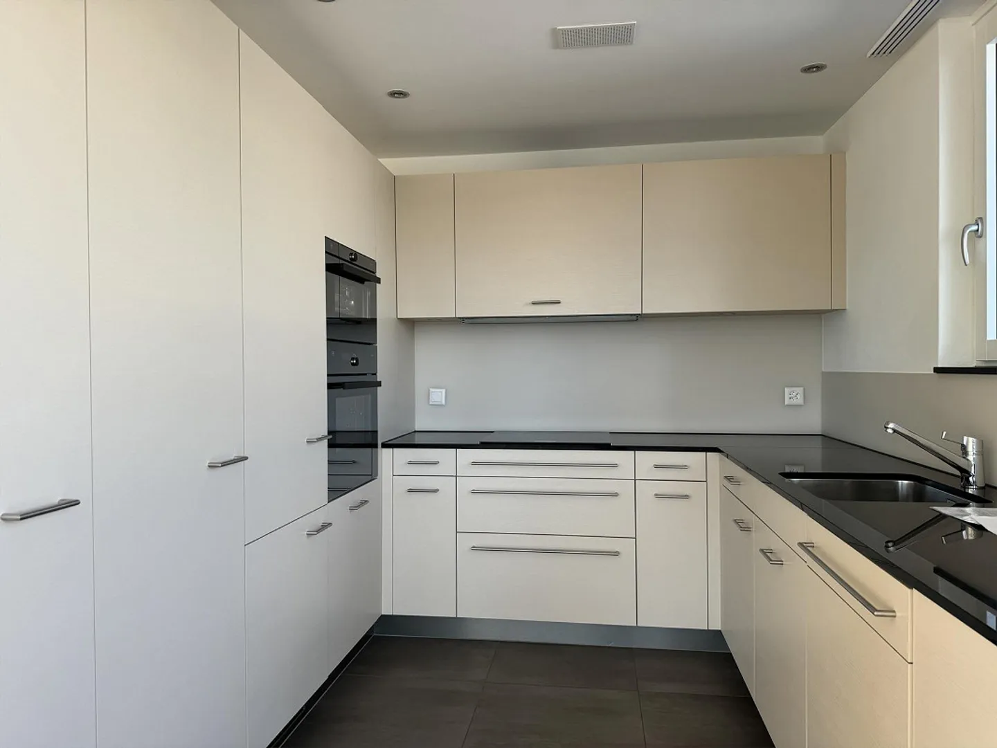 Exklusive Attika-Wohnung - Foto 3 von 14