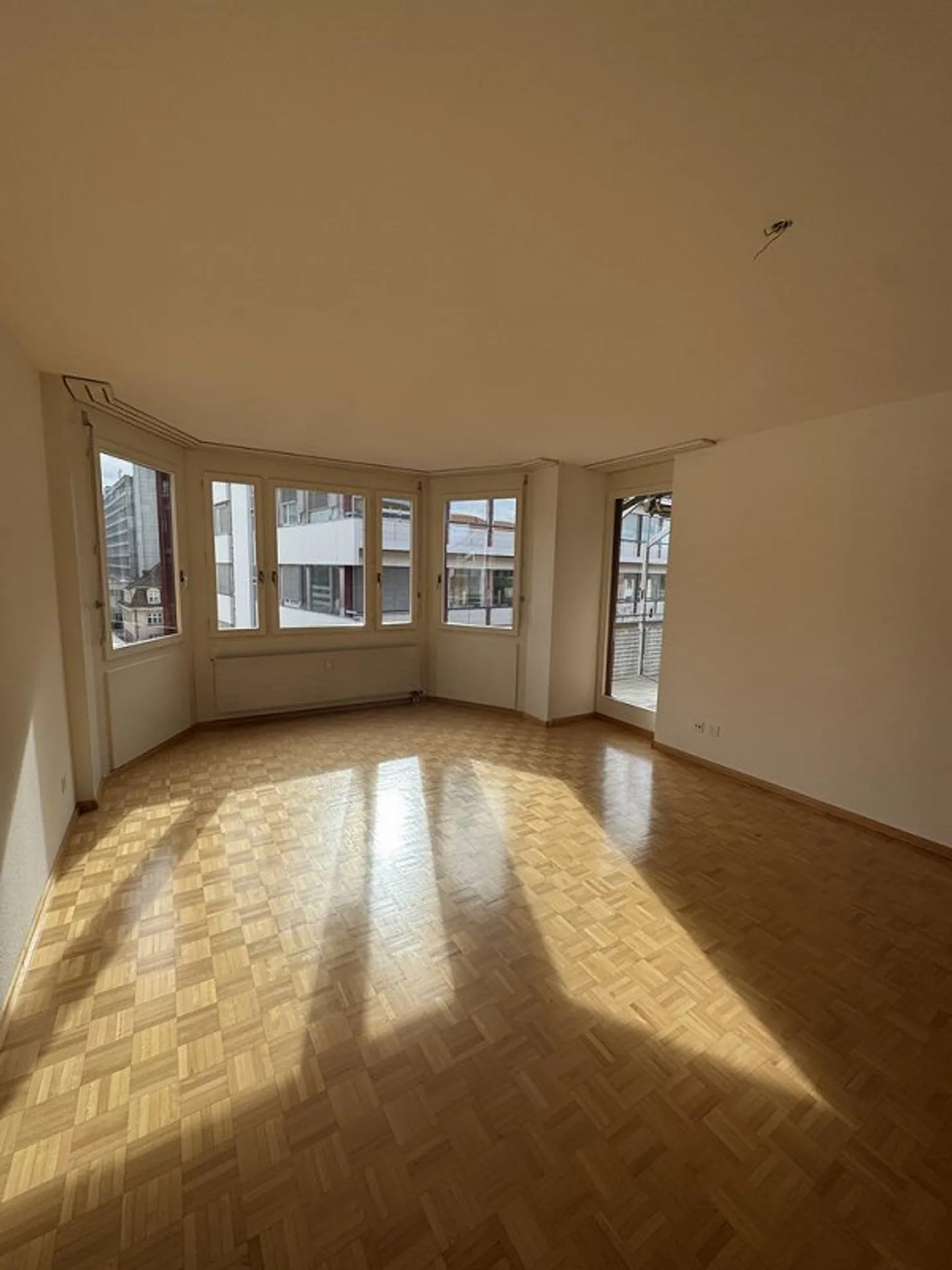 Appartement attrayant de 3 pièces près de la gare de Badischer - Photo 5 sur 9