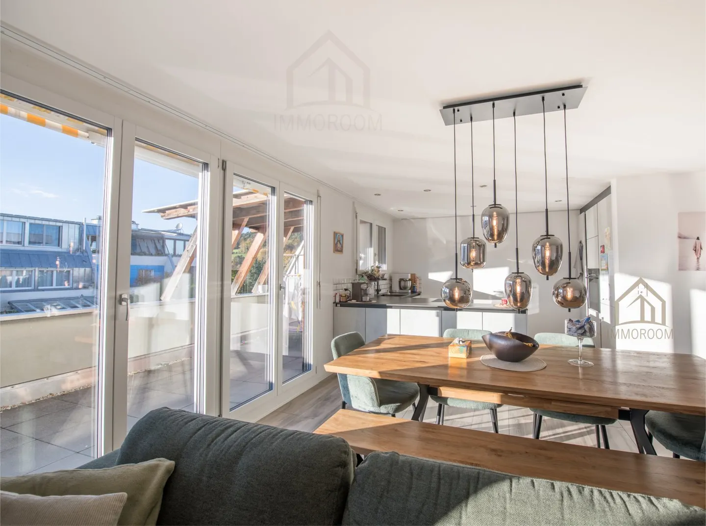 Appartement attrayant - ensoleillé et modernisé avec style - Photo 2 sur 16