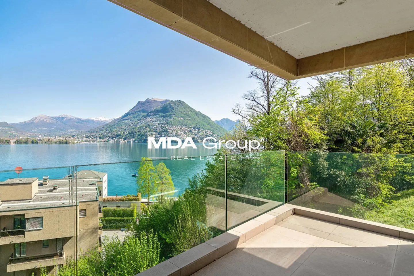 Design-Appartement mit Seeblick - Foto 2 von 13