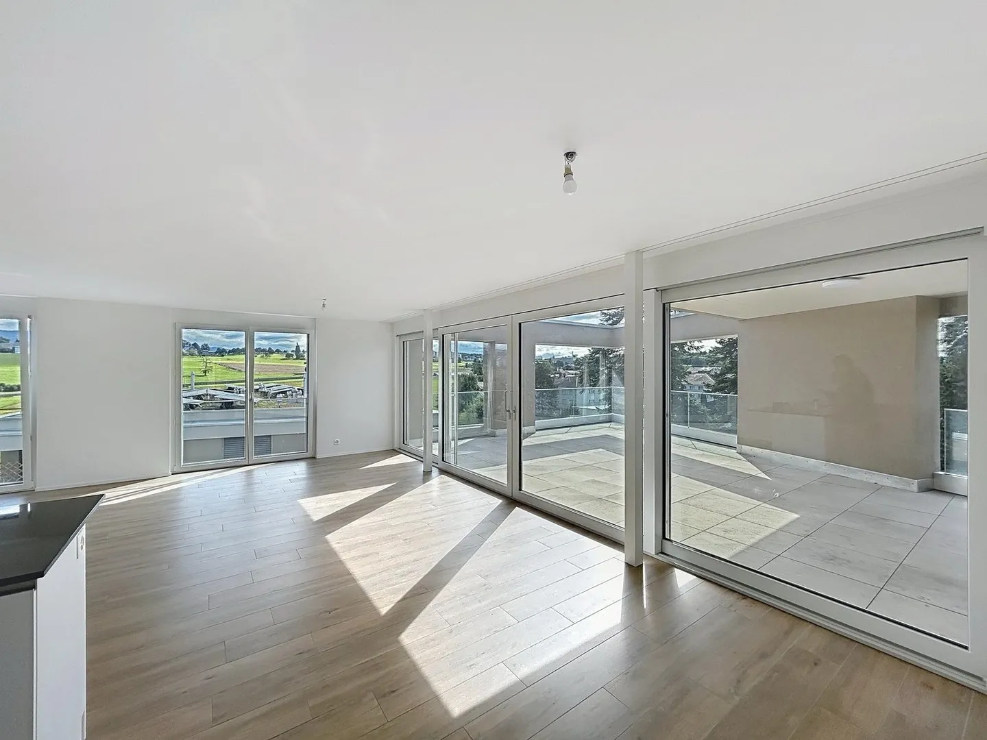 Attico di 4,5 stanze di 152m2 - Foto 3 di 7