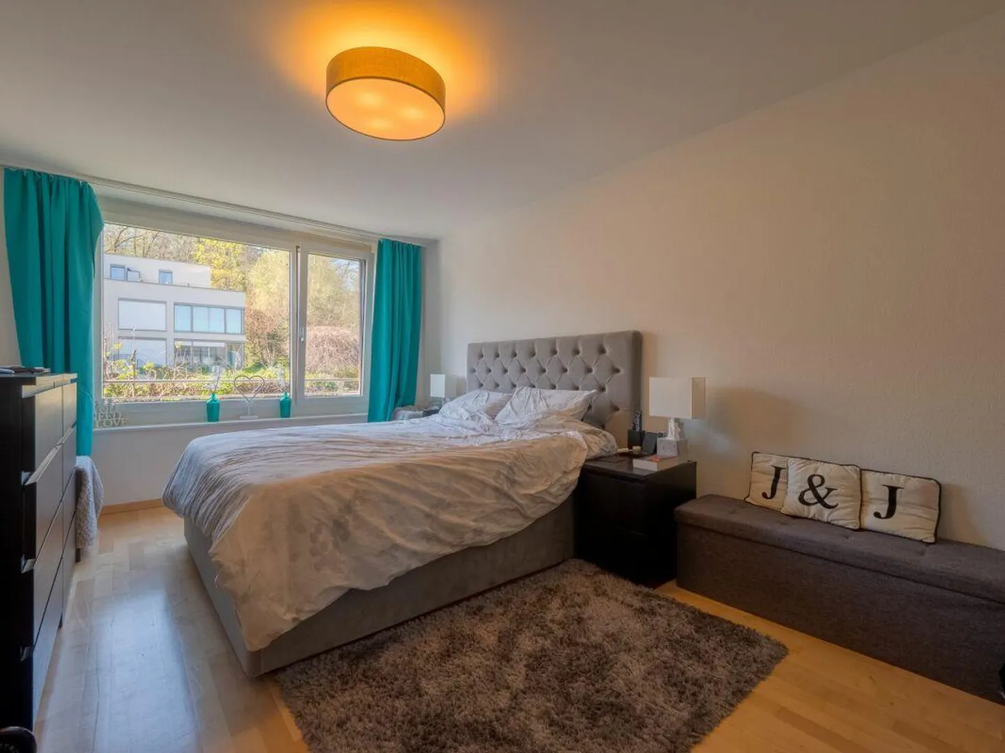 Appartement lumineux 4.5 Z' plus véranda (chauffée) et garage - Photo 10 sur 13