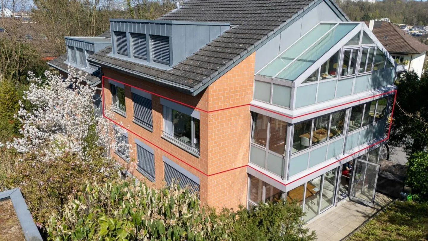 Appartement lumineux 4.5 Z' plus véranda (chauffée) et garage - Photo 13 sur 13