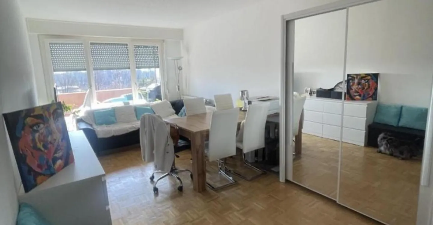 Appartement Charmant avec Balcon - Photo 3 sur 6