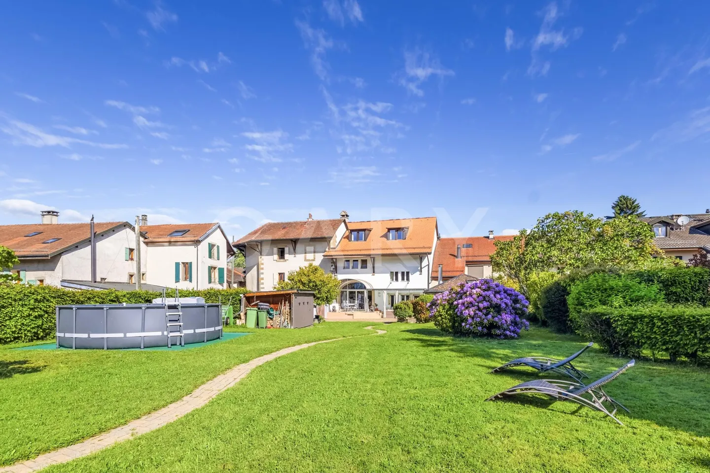 Ampia villa con annessi a Laconnex - Foto 1 di 16