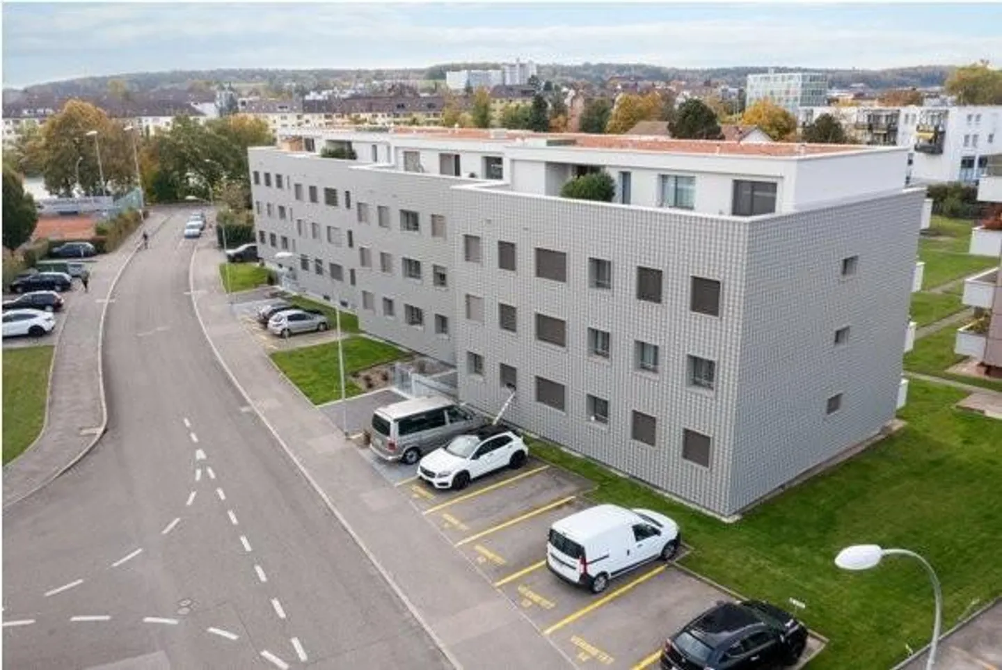 Posto auto all'aperto vicino alla stazione di Solothurn - Foto 1 di 1