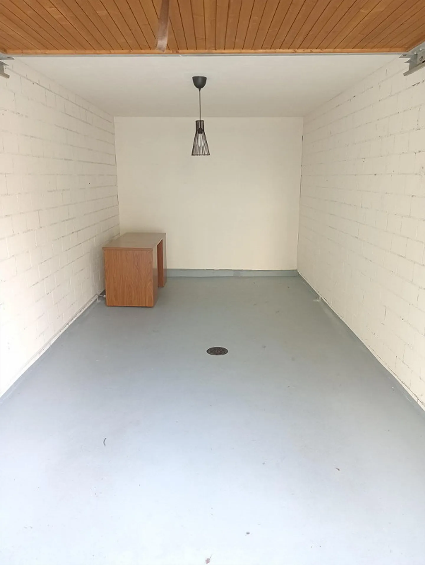 Garage in affitto - Foto 2 di 2
