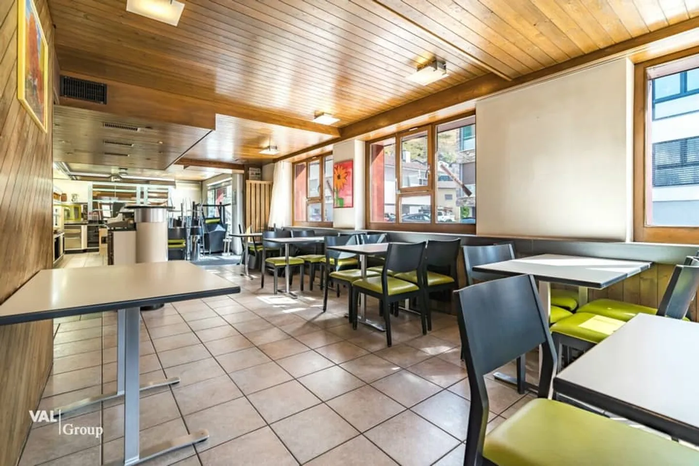 Gewerberäumlichkeiten mit Charme und Potential im Zentrum von Raron - Photo 3 sur 13