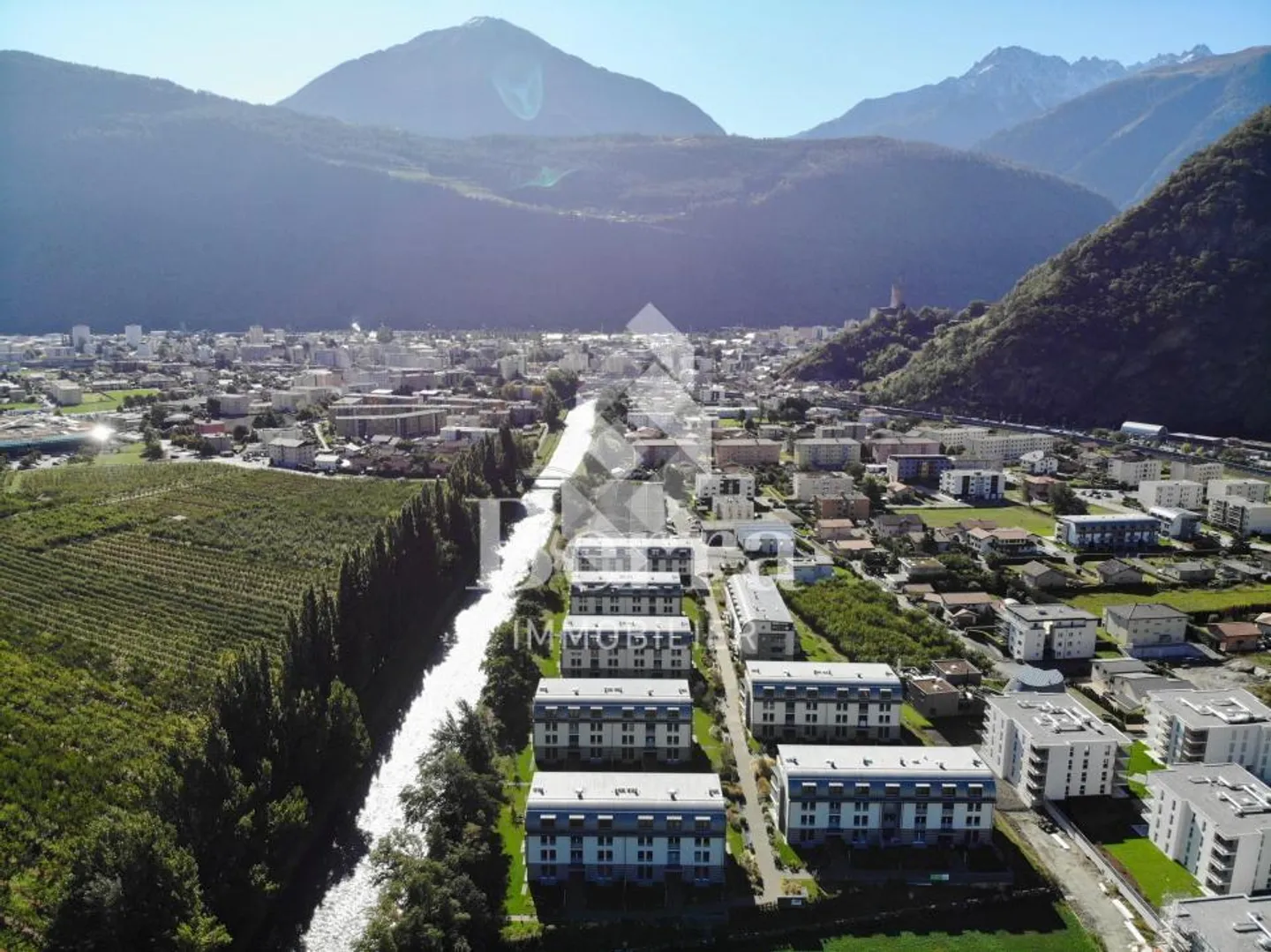 Commercial Space - Photo 5 of 13