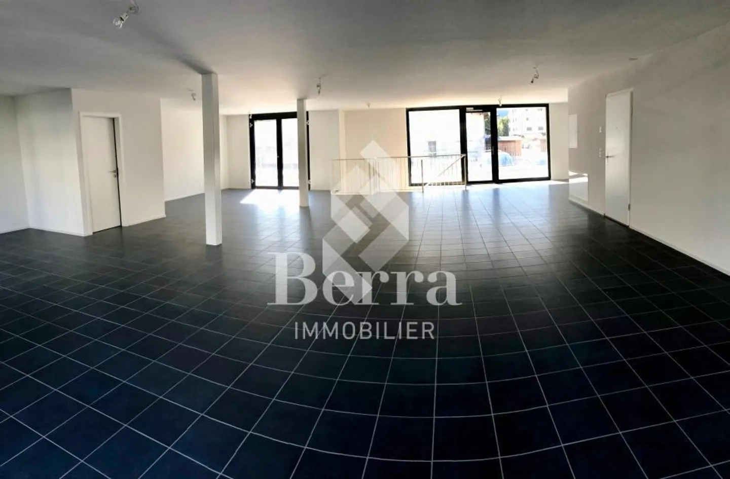 Commercial Space - Photo 7 of 13