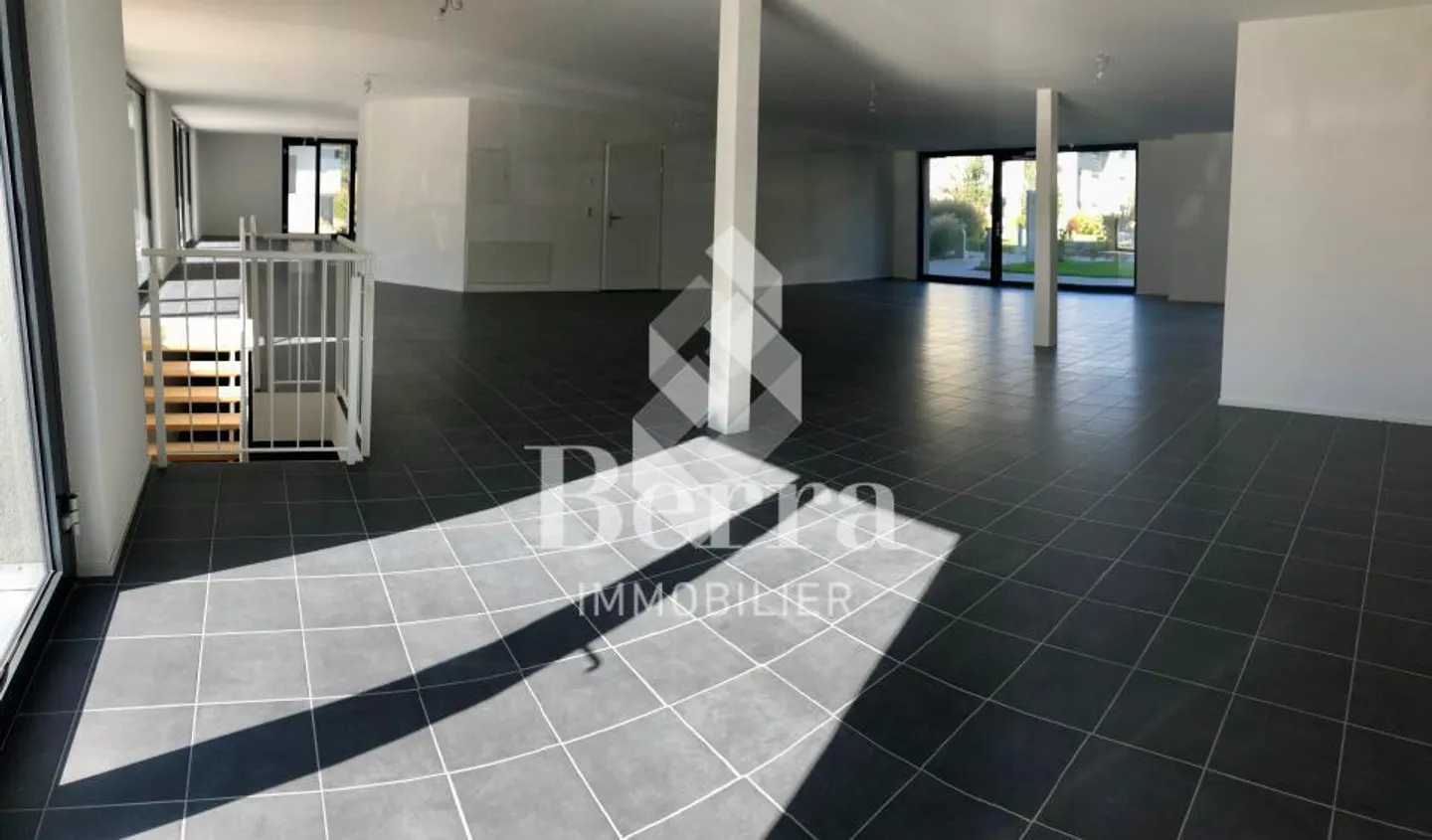 Commercial Space - Photo 12 of 13