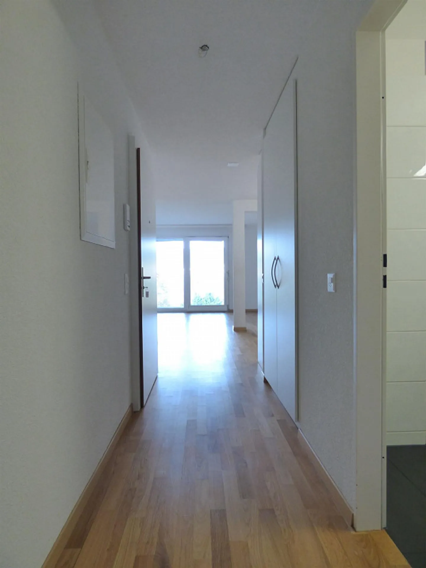 Ihre neue Wohnoase mit Seesicht und Gartensitzplatz - Foto 3 di 11