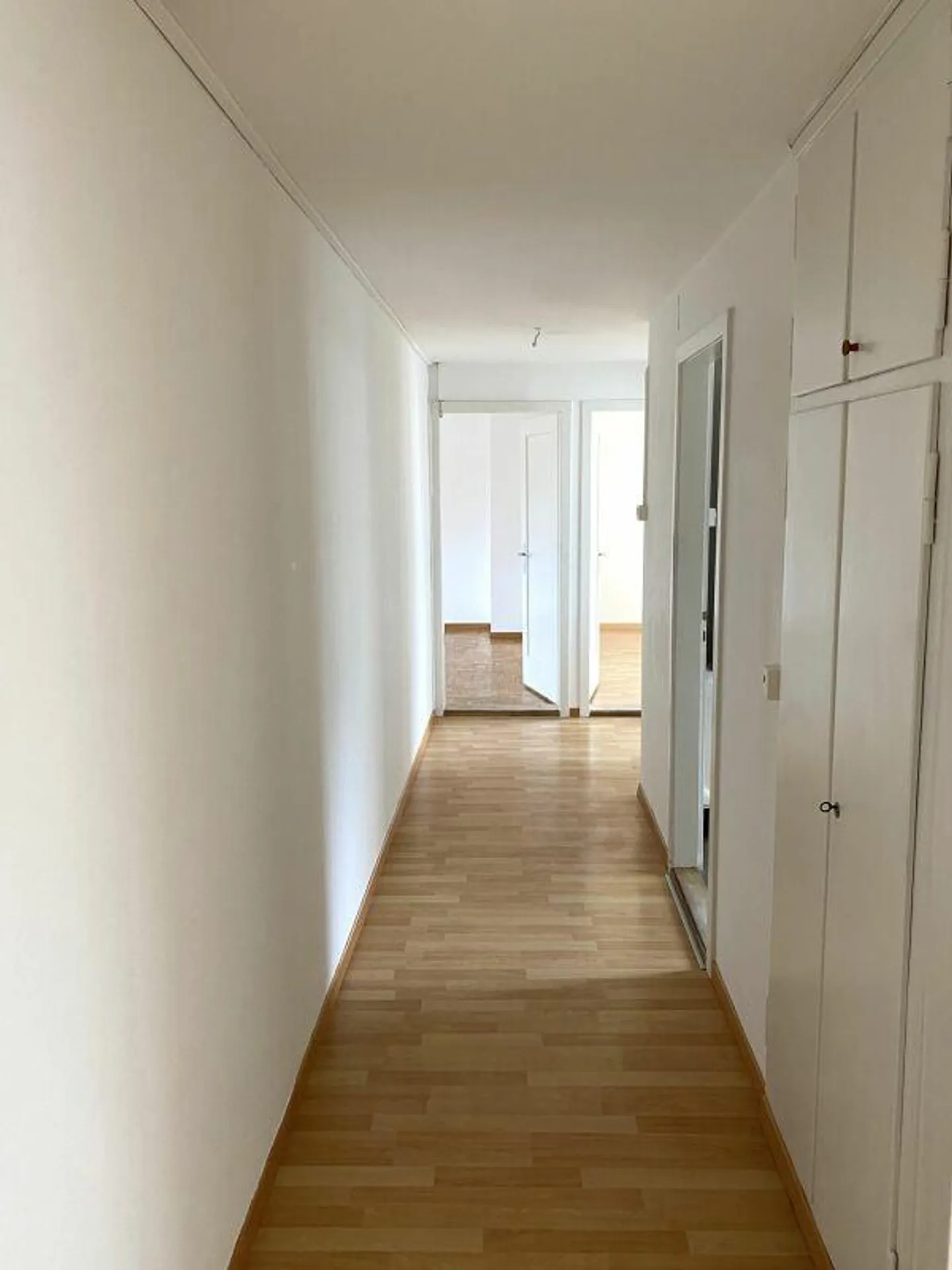 Looking for the perfect home? Here you will find it! - Photo 3 of 9