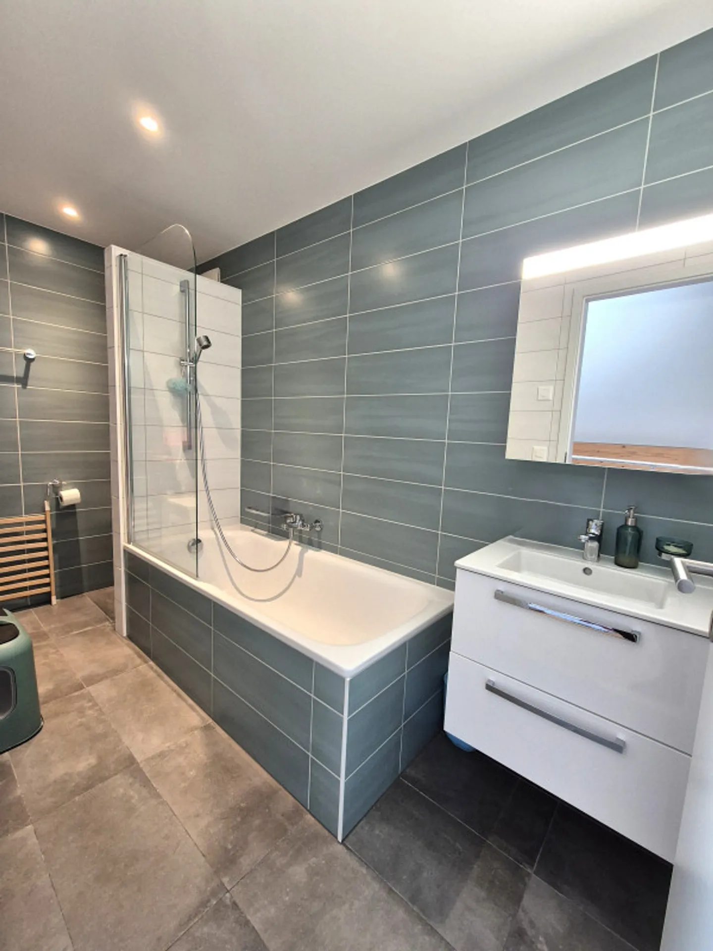 Helles Dachgeschoß-Duplex mit 4,5 Zimmern 112m2 in Chessel - Foto 12 von 13