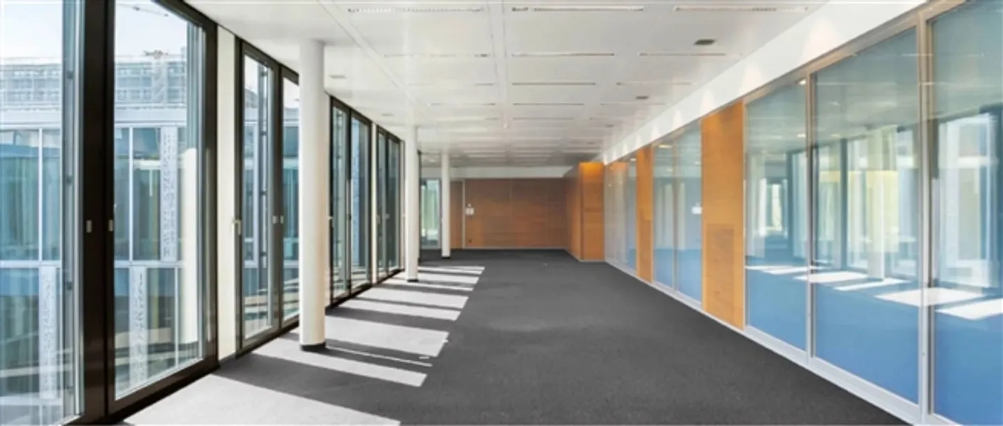 Patio Plaza - Offices for Rent in the Heart of a Luxurious Business Center - Photo 6 of 8