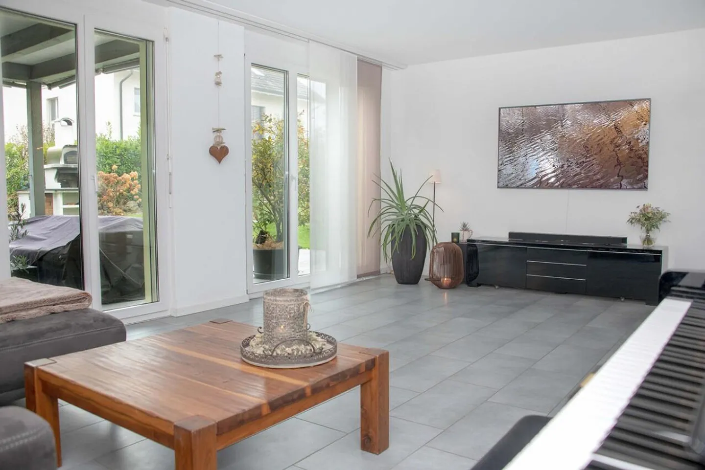 Spacious Family Home in Henggart - Photo 8 of 14