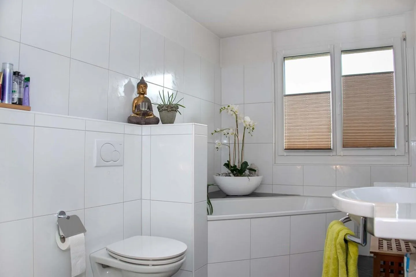 Spacious Family Home in Henggart - Photo 12 of 14