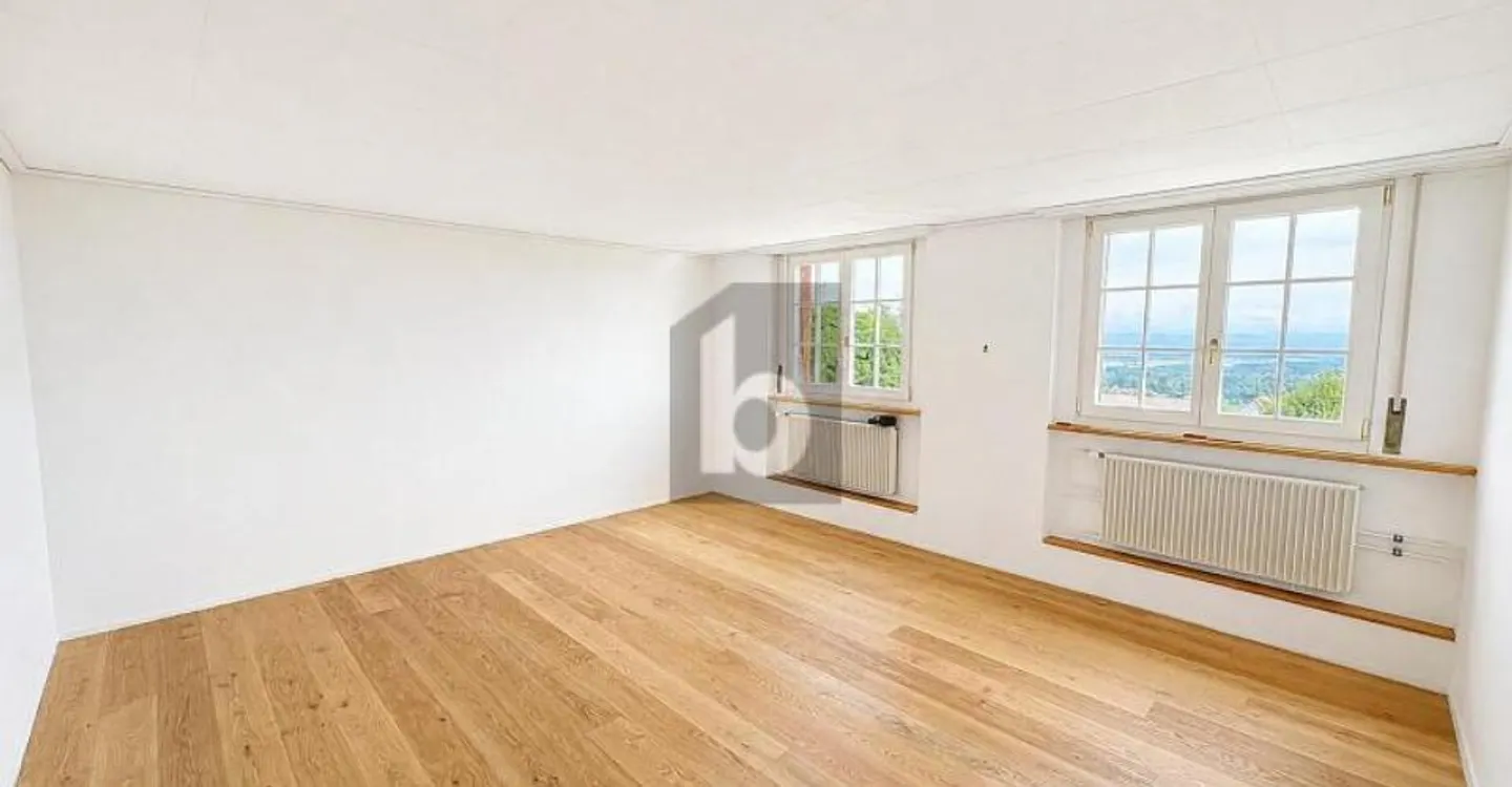 GRÜNE OASE MIT PANORAMABLICK - FRISCH RENOVIERT - Foto 4 von 5