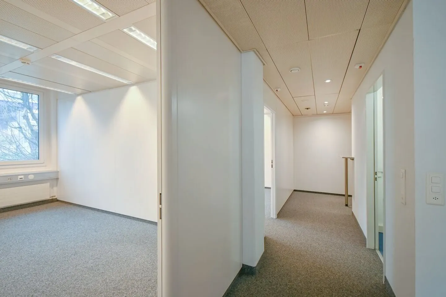 130 m2 - 1'100 m2 - Büroräumlichkeiten im Industriegebiet Täfern - Foto 6 von 9