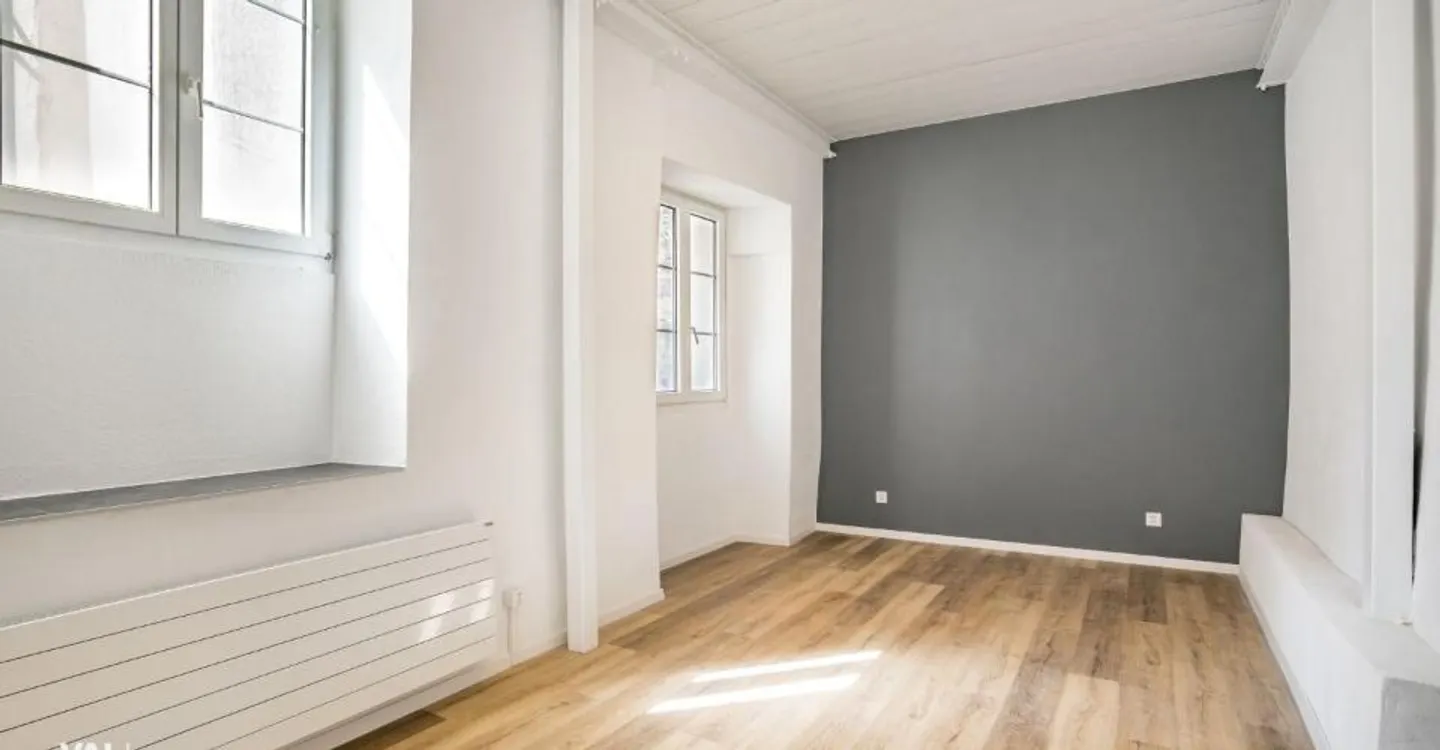 Modern Office Centrally Located in Visp - Photo 3 of 7