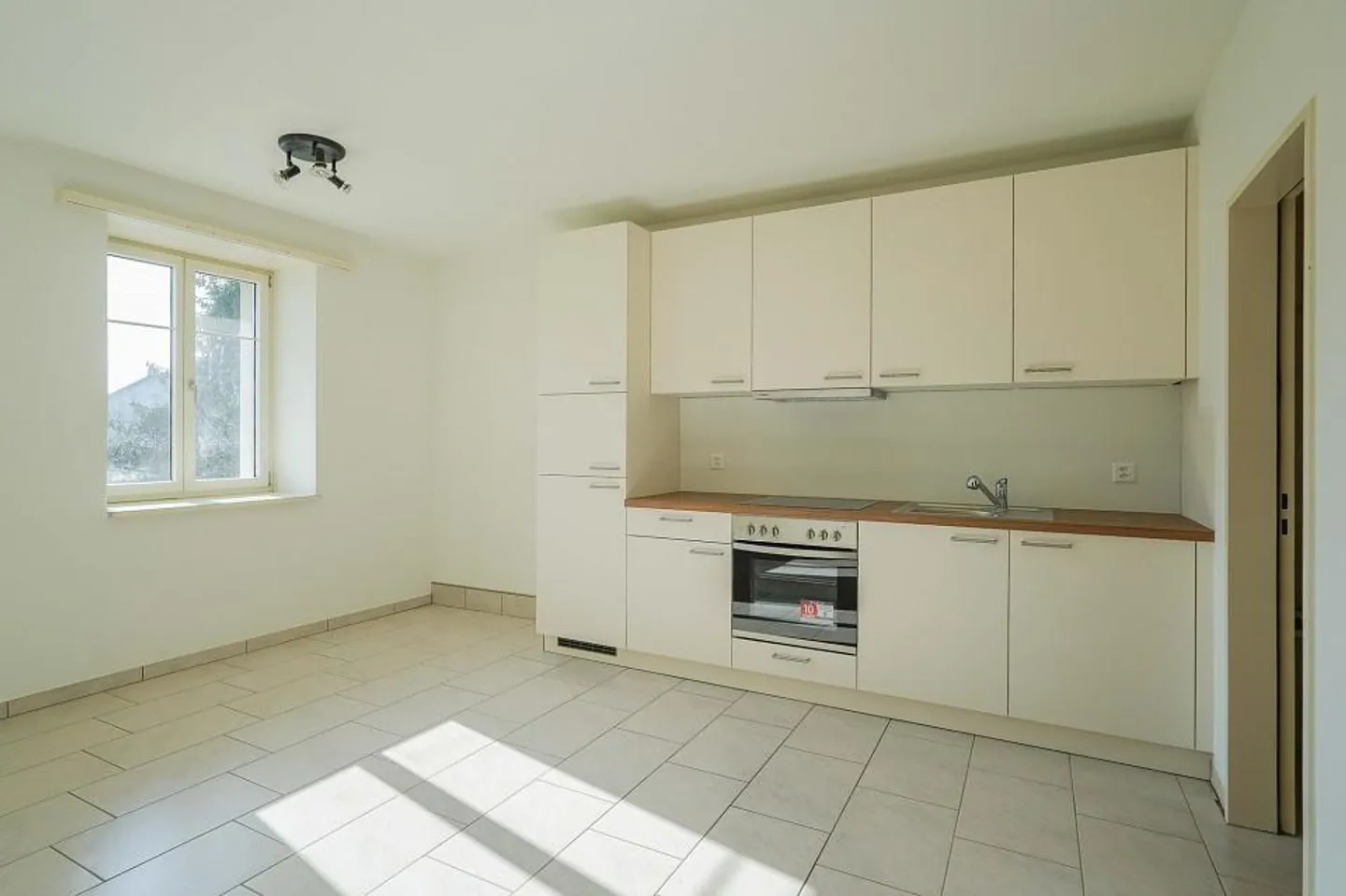 Praktisches Studio in zentraler Lage - Foto 1 von 11