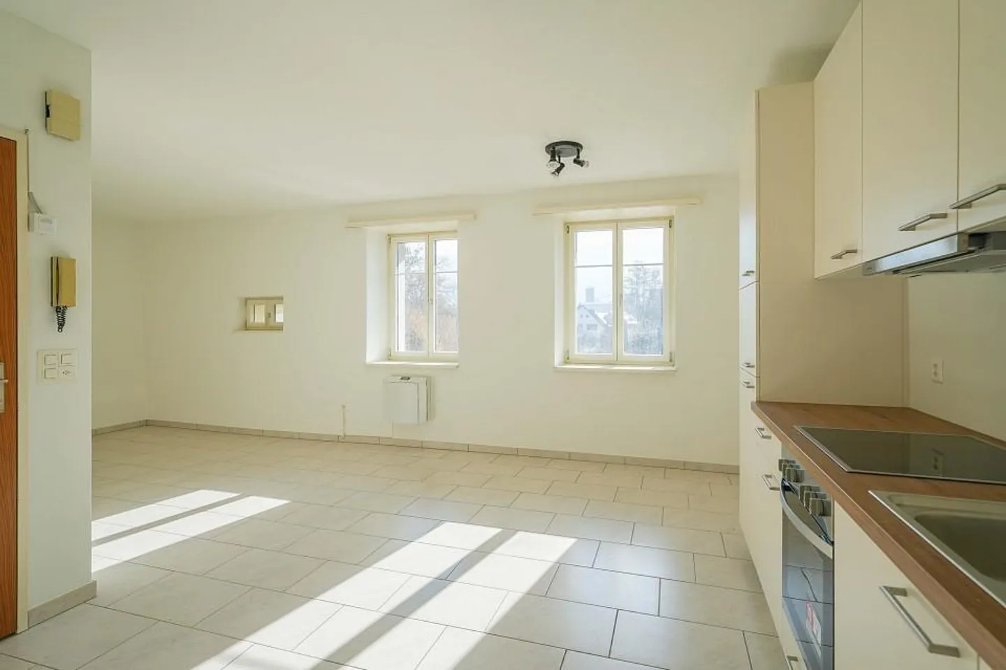 Praktisches Studio in zentraler Lage - Foto 3 von 11