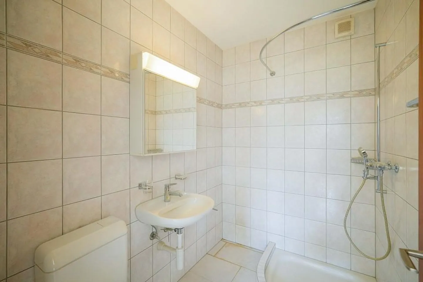 Praktisches Studio in zentraler Lage - Foto 7 von 11