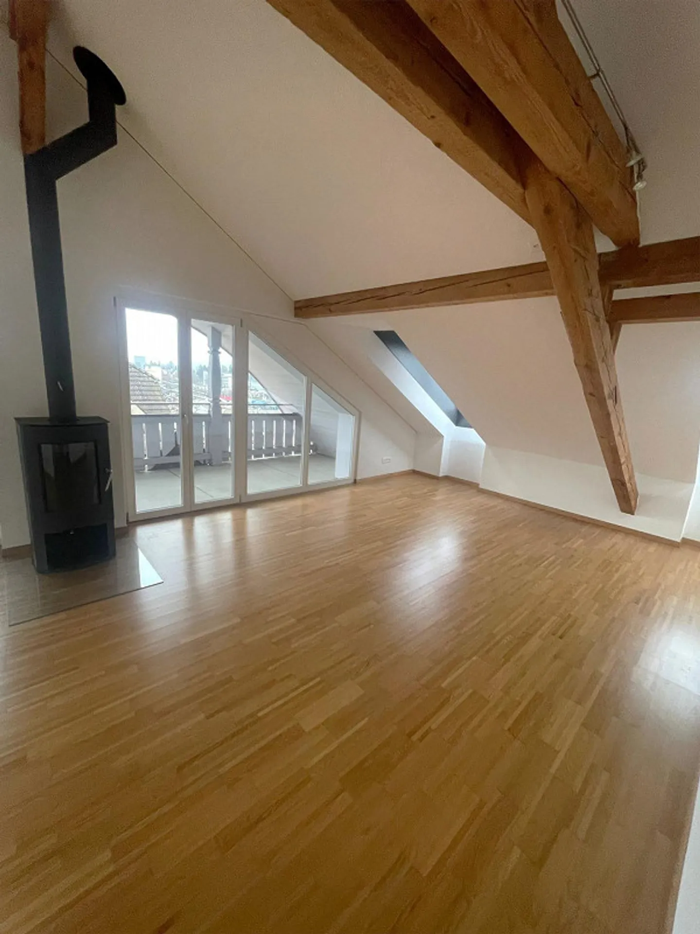 Attico nel cuore di Zofingen - Foto 6 di 7