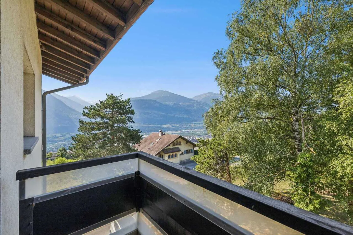 Idillio di vacanza con panorama alpino: appartamento con 4 camere a Noble-Contrée - Foto 8 di 13