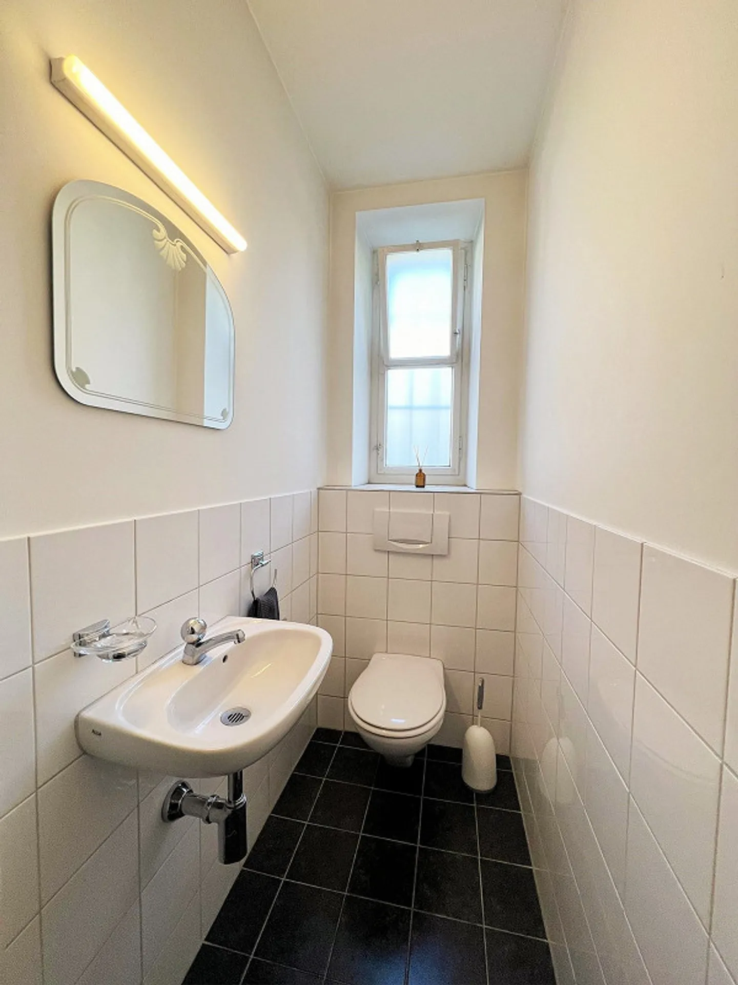 4-room apartment in Art Nouveau villa for rent - Photo 7 of 9