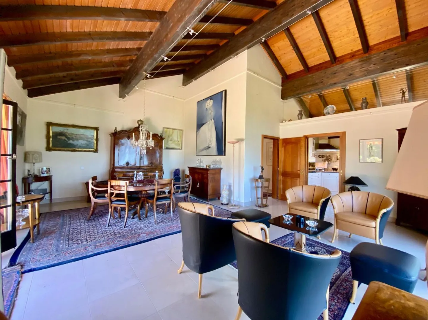 Exceptional Chalet-Villa in Mollens - Photo 8 of 13