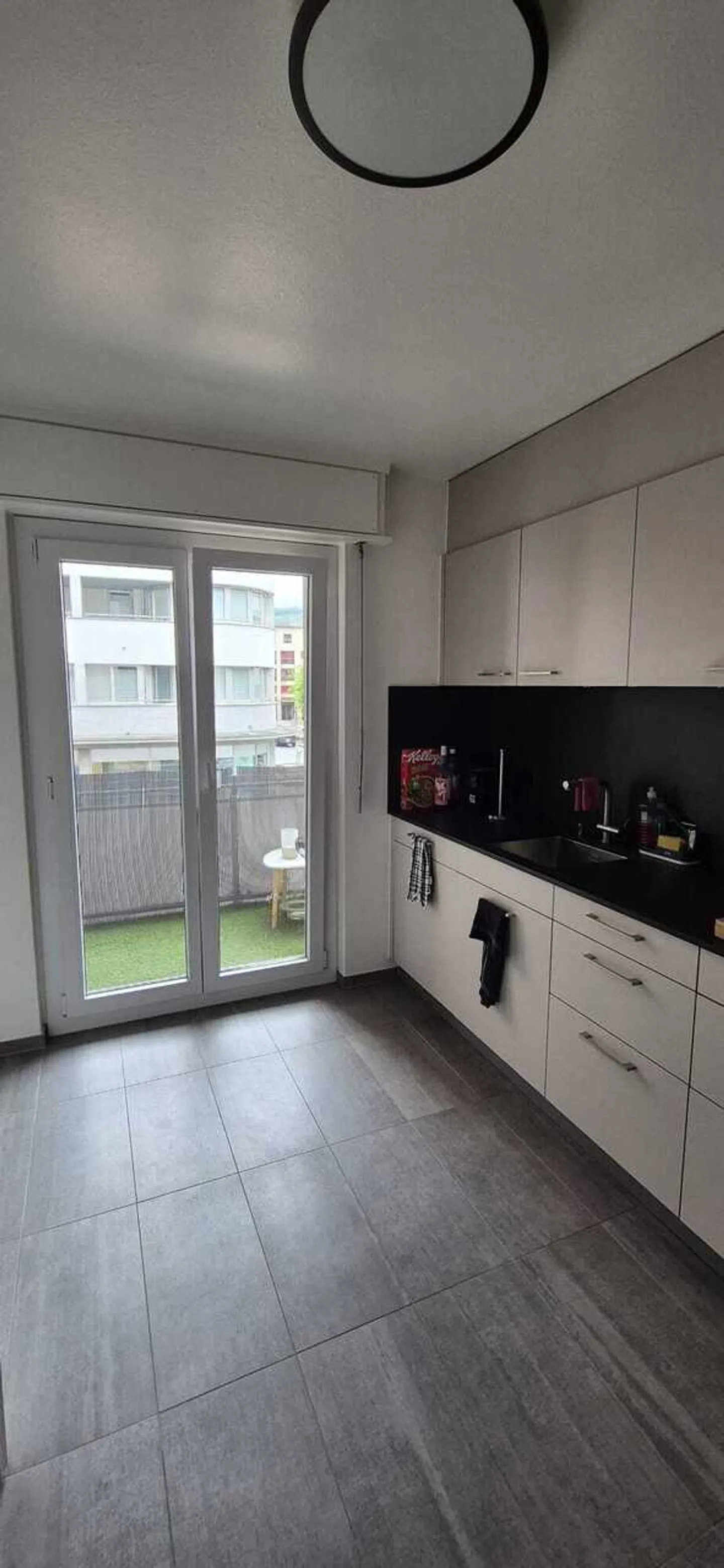 Appartement récemment rénové à 200m de la gare de Sierre - Photo 8 sur 20