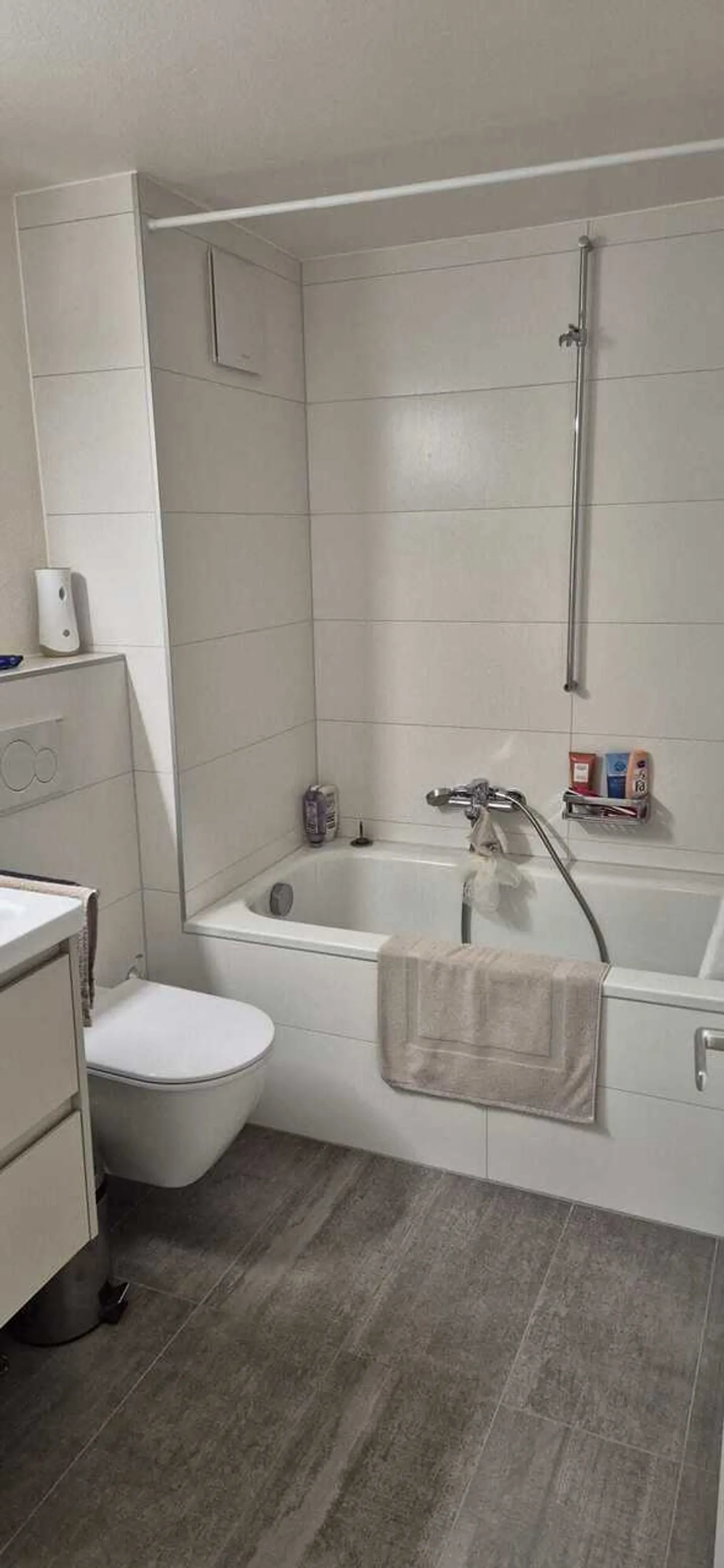 Appartement récemment rénové à 200m de la gare de Sierre - Photo 9 sur 20