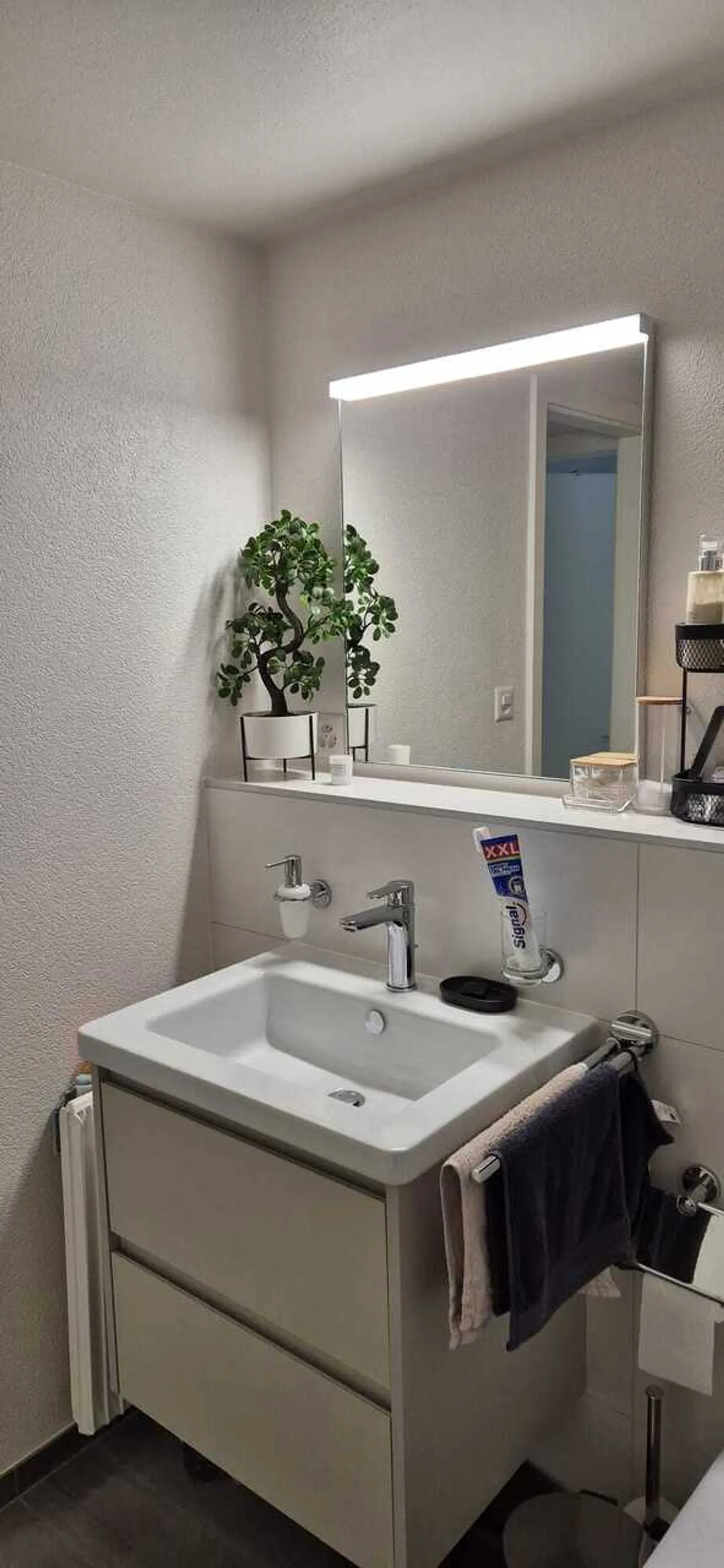 Appartement récemment rénové à 200m de la gare de Sierre - Photo 10 sur 20