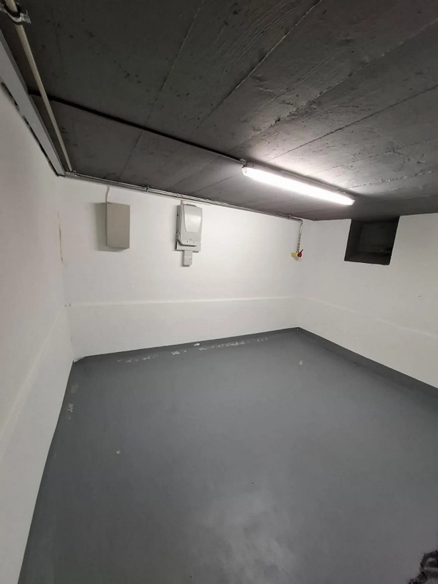 Ideal für kreative Köpfe, Heimwerker oder als Lagerfläche - Foto 2 von 2