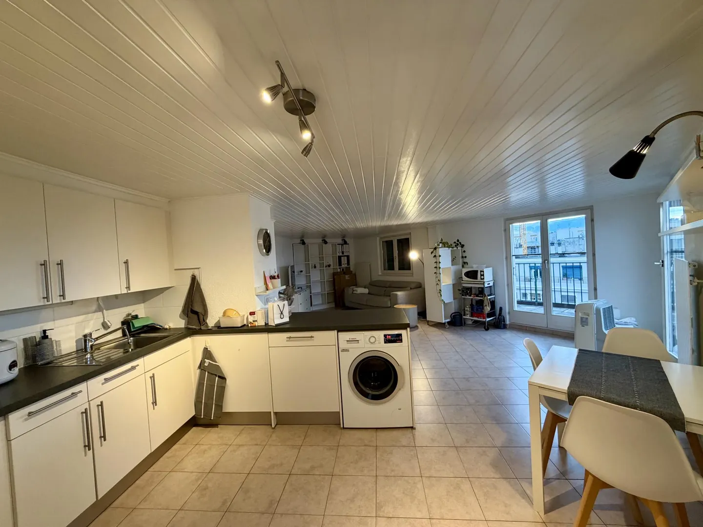 Charming Attic Apartment - Photo 4 of 13