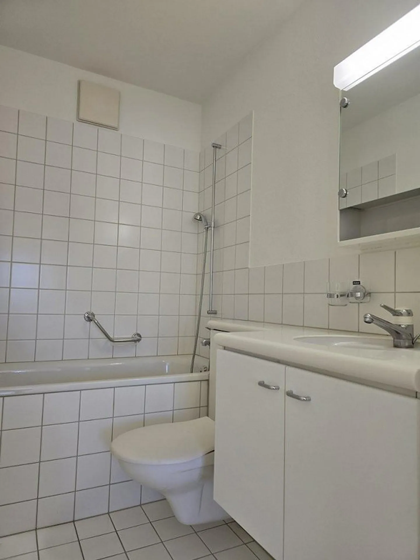 Charmante Wohnung in Biel - Foto 3 von 7