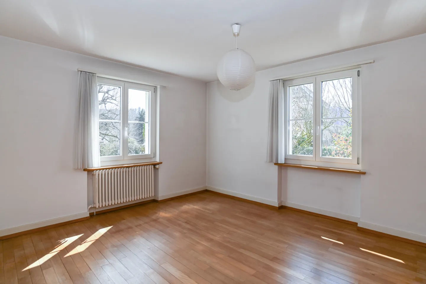 Maison individuelle détachée avec grand jardin et potentiel d'extension - Photo 7 sur 17