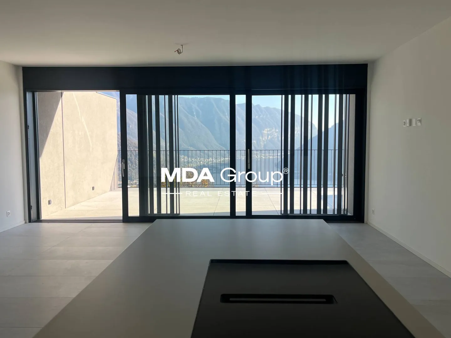 Apartment - Carona - Photo 7 of 12