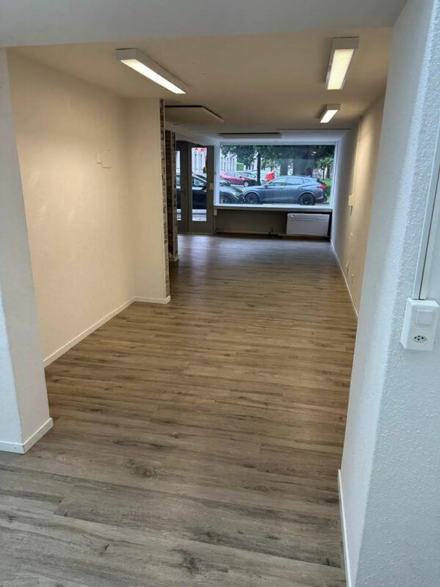 Ladenlokal in bester Lage in Glarus - Foto 2 von 6