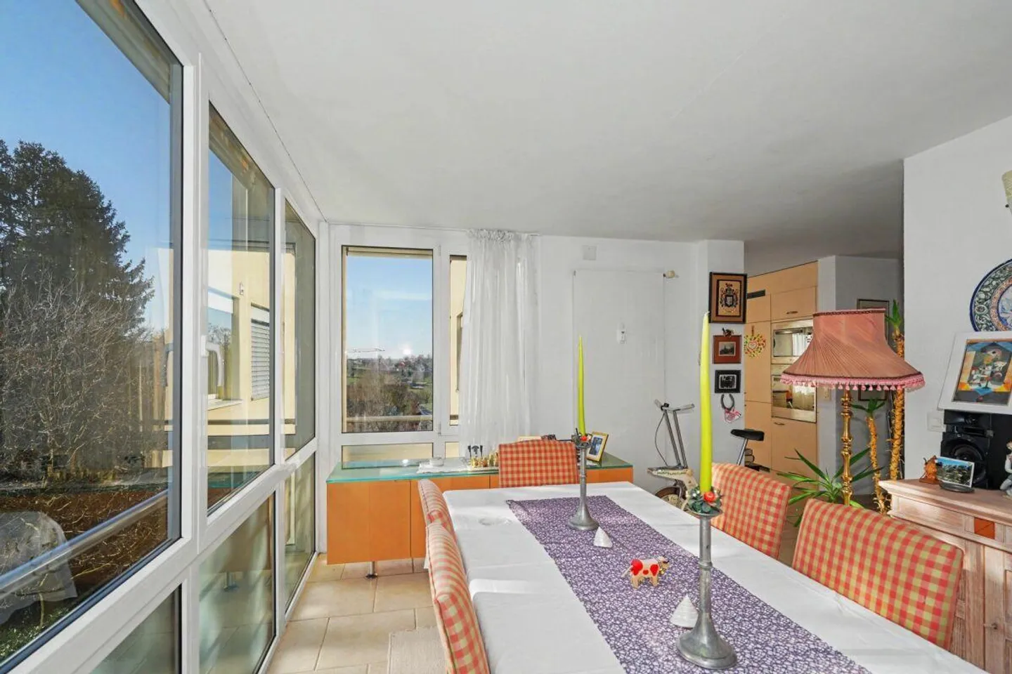 Meraviglioso appartamento di 4,5 stanze a Binningen - Foto 2 di 17