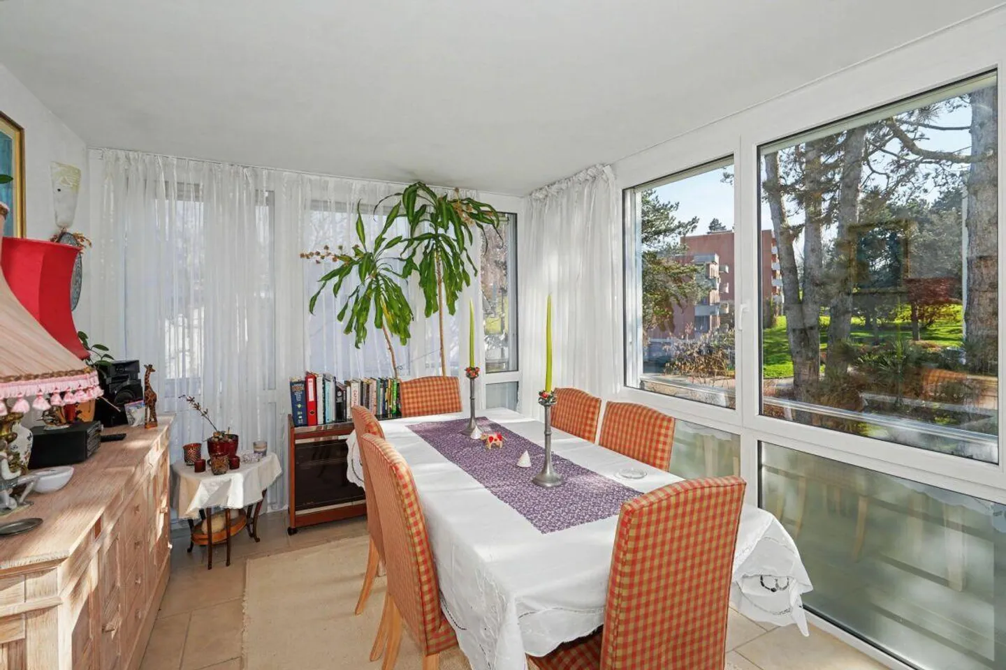 Meraviglioso appartamento di 4,5 stanze a Binningen - Foto 3 di 17