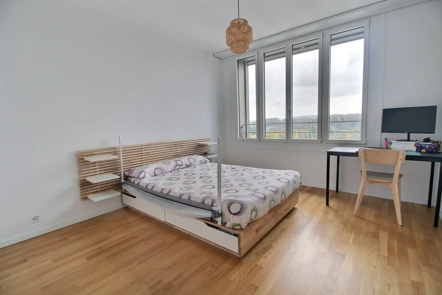 Magnificent 3.5-room apartment on the 9th floor for rent! - Photo 4 of 8