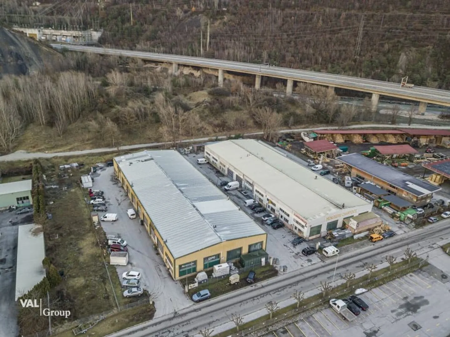 Magnifique surface commerciale de 170m2 - Photo 2 sur 8